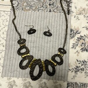 Necklace set